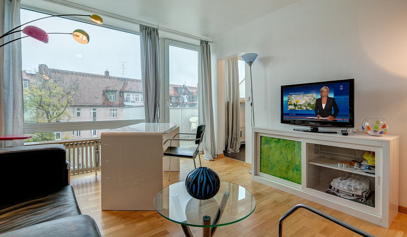 Etagenwohnung mit 1 Zimmer | München-Au | 1802ML9 | Heller Wohn-Schlafraum