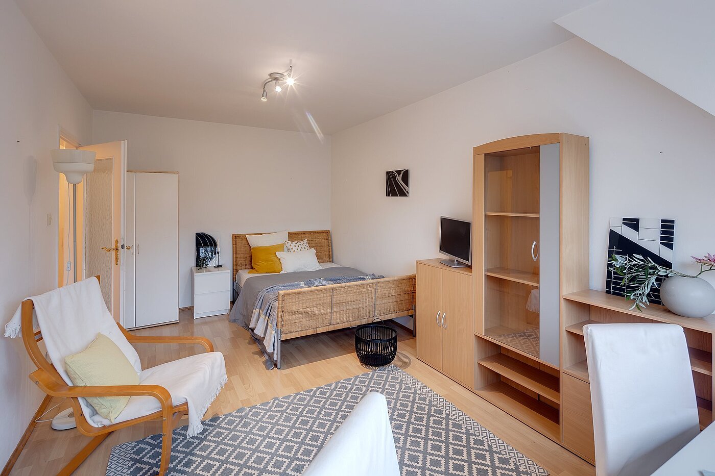 Etagenwohnung mit 1 Zimmer | München-Bogenhausen | 2012ML2