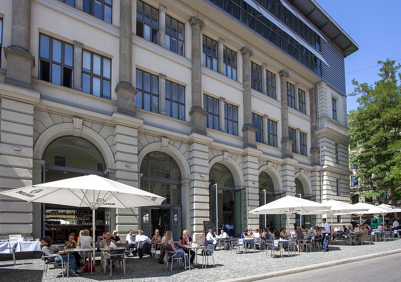 Etagenwohnung mit 3 Zimmern | 70046 | Literaturhaus