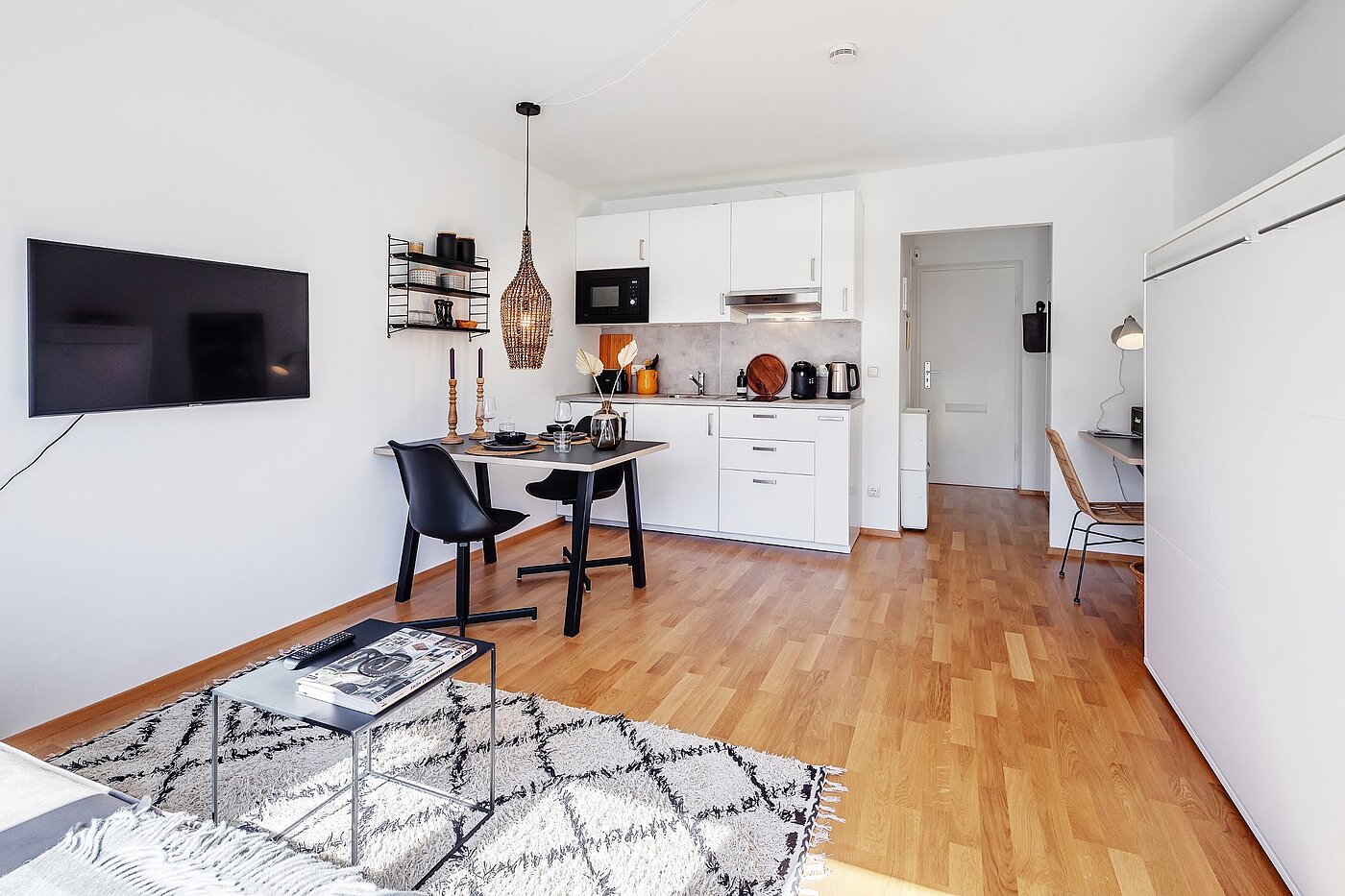 Etagenwohnung mit 1 Zimmer | München-Neuhausen | 2010ML6 | Moderner Wohn-/ Essbereich...