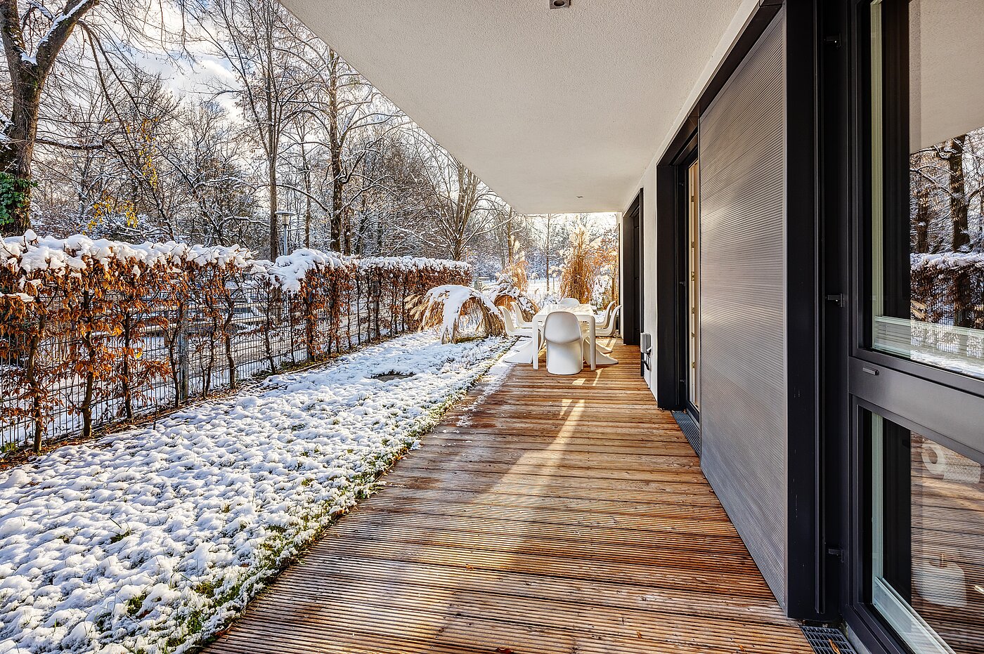 Erdgeschosswohnung mit 3 Zimmern | 70309 | Umlaufende Terrasse im Winter...