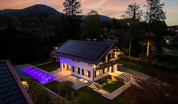Besondere Immobilie mit 15 Zimmern | Bad Wiessee | 701592 | Luftaufnahme vom Landhaus