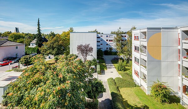 Etagenwohnung mit 2.5 Zimmern | München-Hadern | 70393 | Ausblick von der Loggia