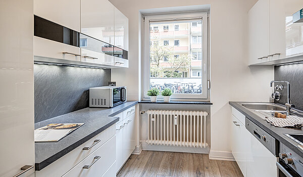 Erdgeschosswohnung mit 2 Zimmern | München-Schwabing | 70394 | Helle,...