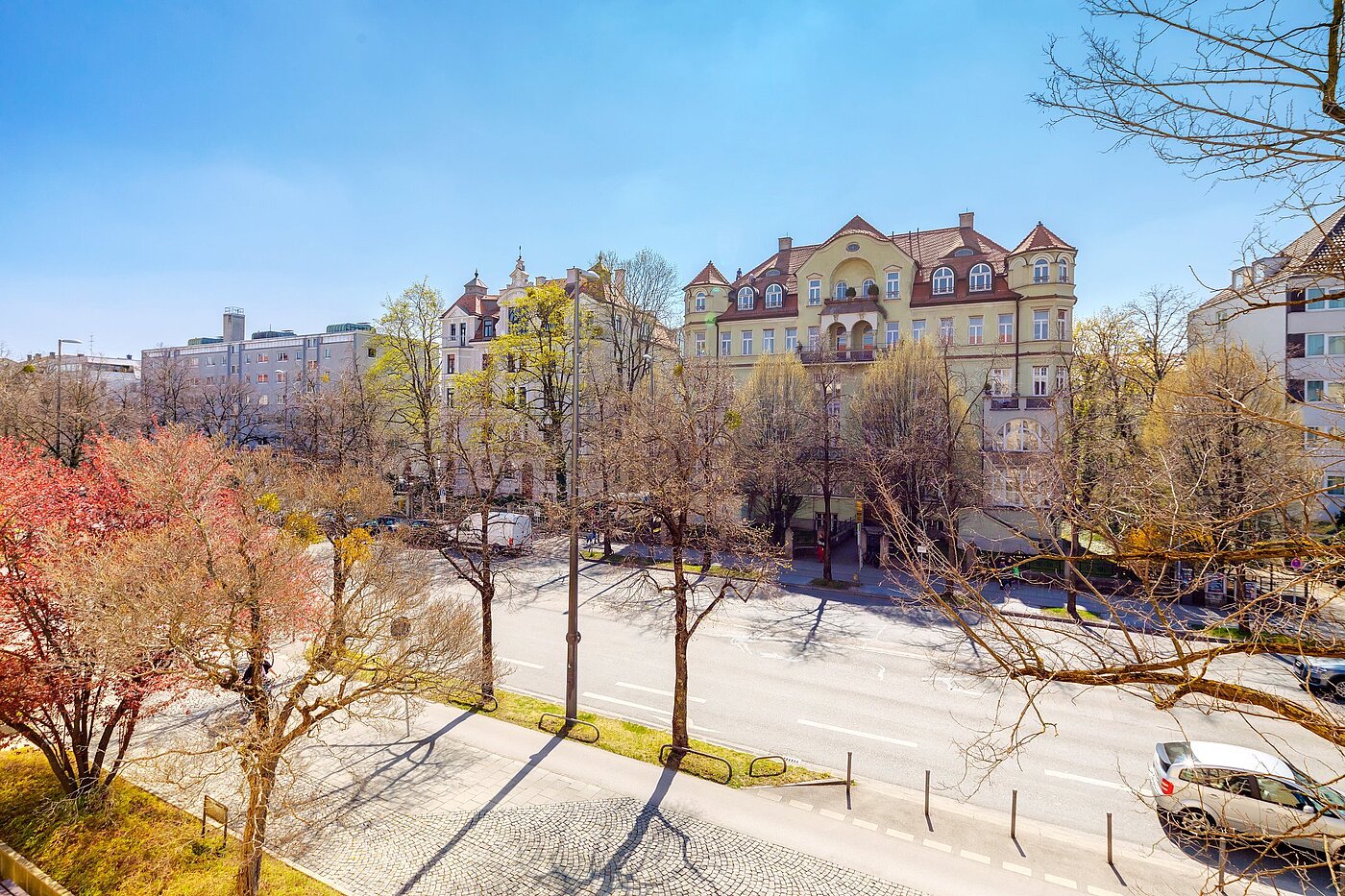Etagenwohnung mit 2 Zimmern | München-Neuhausen | 2003ML5 | Blick auf die Nymphenburger