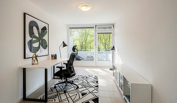 Etagenwohnung mit 3.5 Zimmern | München-Bogenhausen | 703051 | Kinder oder Homeoffice - (KI generiert)