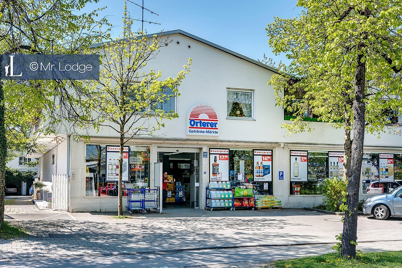 Dachgeschosswohnung mit 3 Zimmern | München-Hasenbergl | 1803D9 | Einkaufen