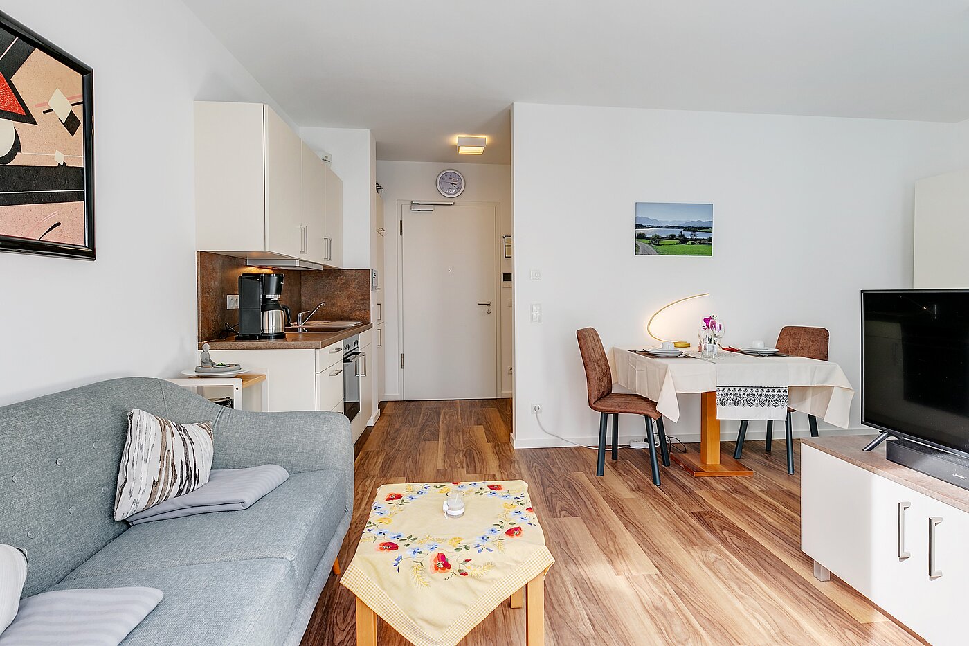 Erdgeschosswohnung mit 1 Zimmer | München-Milbertshofen | 2202ML8 | Gemütliche Sitzecke...