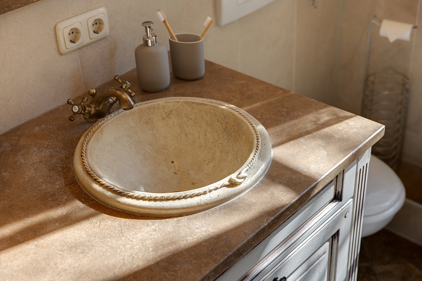 Etagenwohnung mit 5 Zimmern | München-Altstadt | 700121 | ...edlem Waschtisch