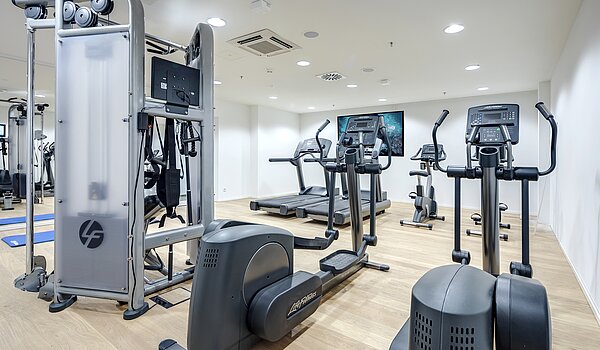 Apartment mit 1.5 Zimmern | München-Neuhausen | 70444 | Fitnessraum