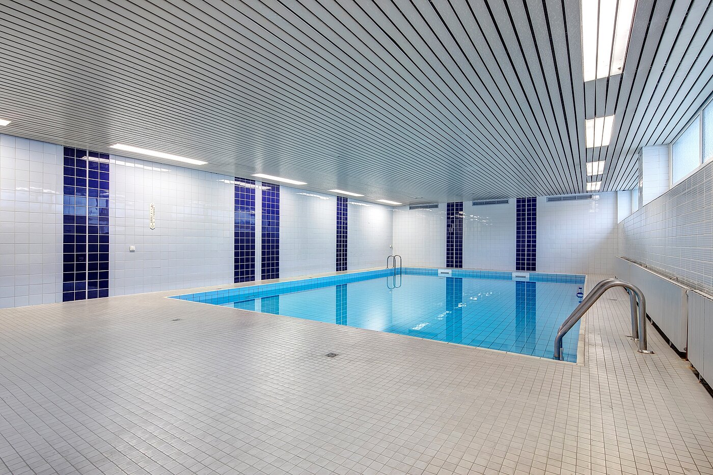 Etagenwohnung mit 1.5 Zimmern | München-Sendling-Westpark | 2207ML4 | Hauseigenes Hallenbad mit...