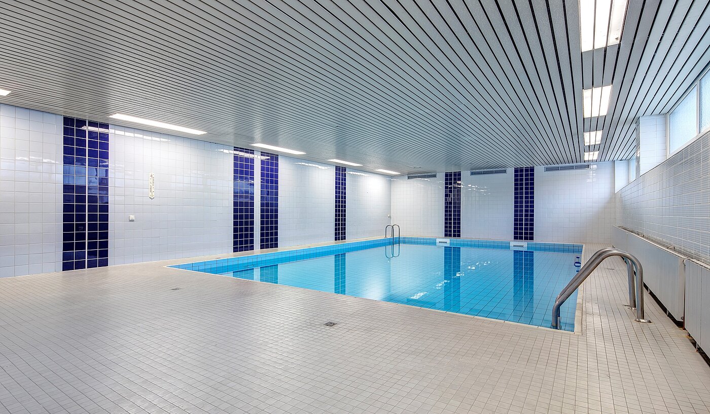 Etagenwohnung mit 1.5 Zimmern | München-Sendling-Westpark | 2207ML4 | Hauseigenes Hallenbad mit...