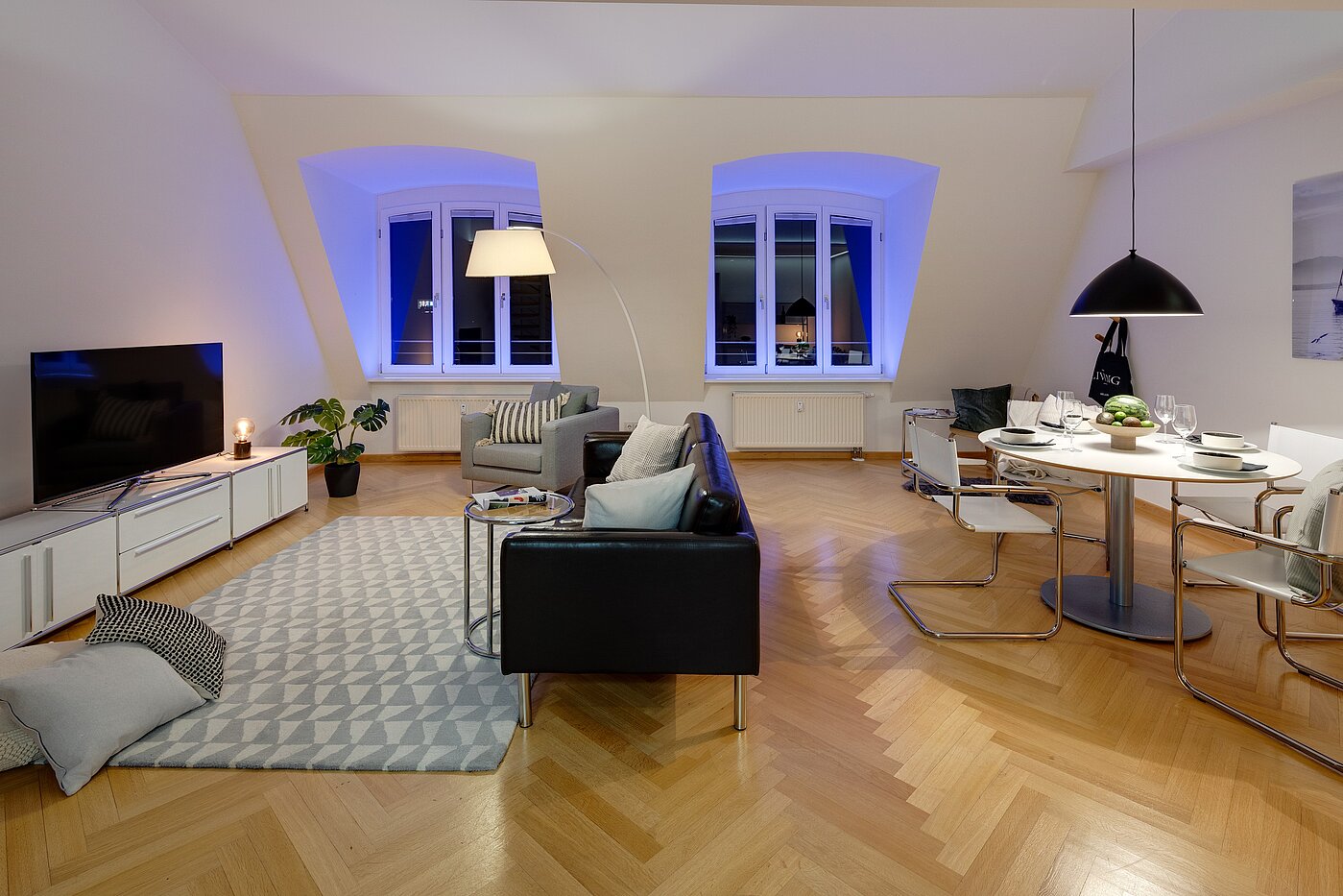Etagenwohnung mit 2 Zimmern | München-Schwabing | 2208ML2 | Abendstimmung