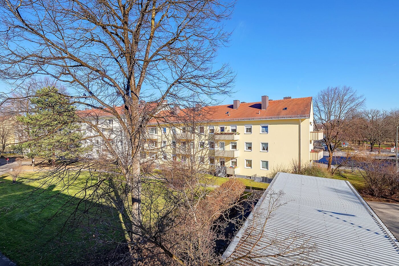 Etagenwohnung mit 4 Zimmern | München-Berg am Laim | 2002ML3 | Blick vom Balkon
