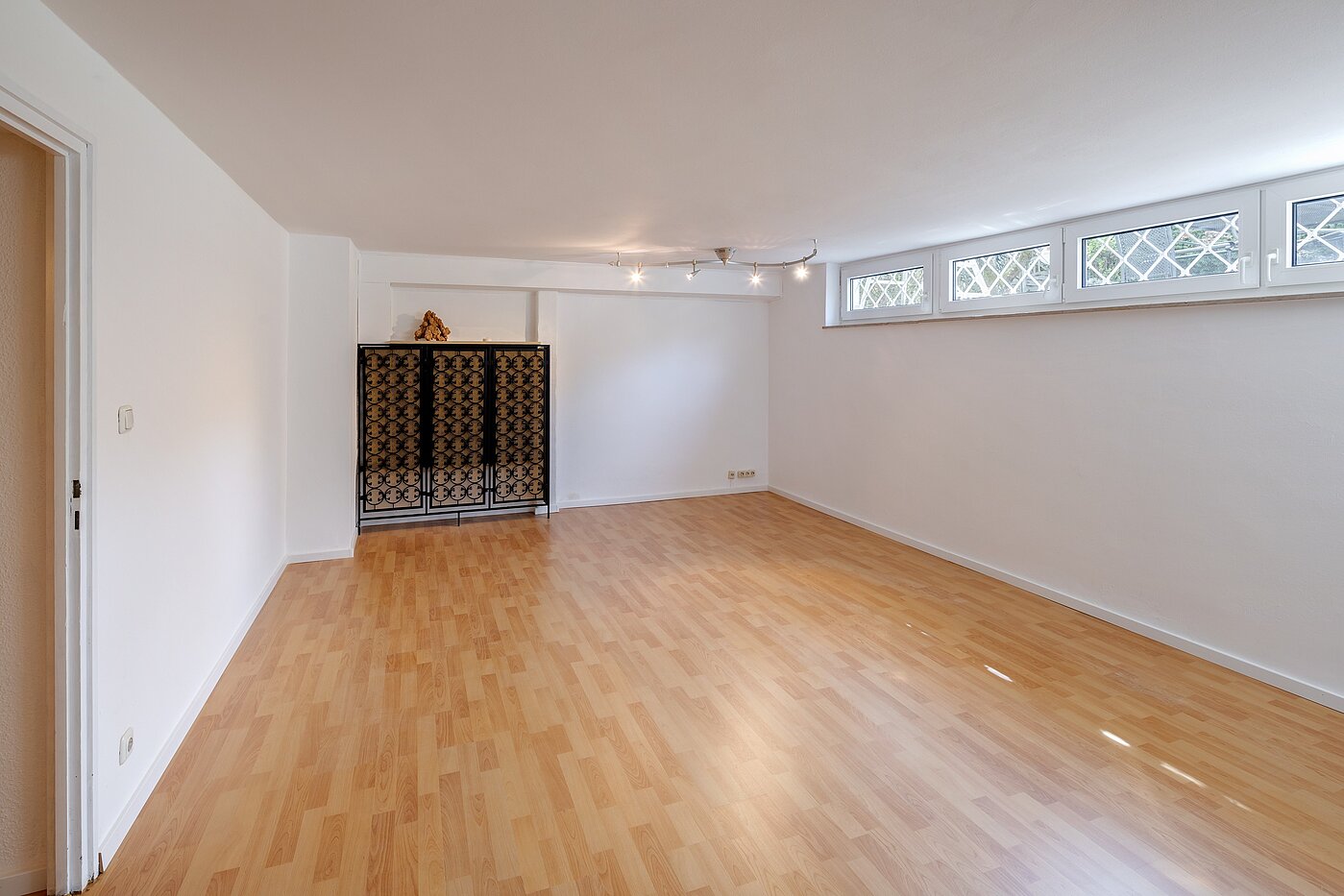 Doppelhaushälfte mit 4 Zimmern | München-Solln | 70120 | Beheizt und mit Tageslicht