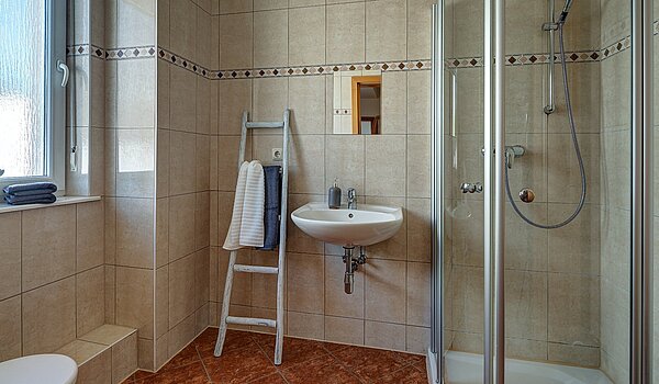 Etagenwohnung mit 5 Zimmern | München-Aubing | 1804ML3 | Duschbad im EG