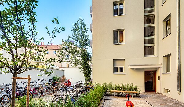 Etagenwohnung mit 2 Zimmern | München-Maxvorstadt | 70398 | Ruhiger Innenhof