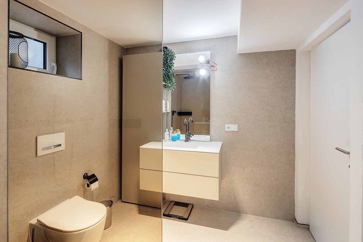 Reiheneckhaus mit 6 Zimmern | München-Trudering | 70191 | ...Duschbad