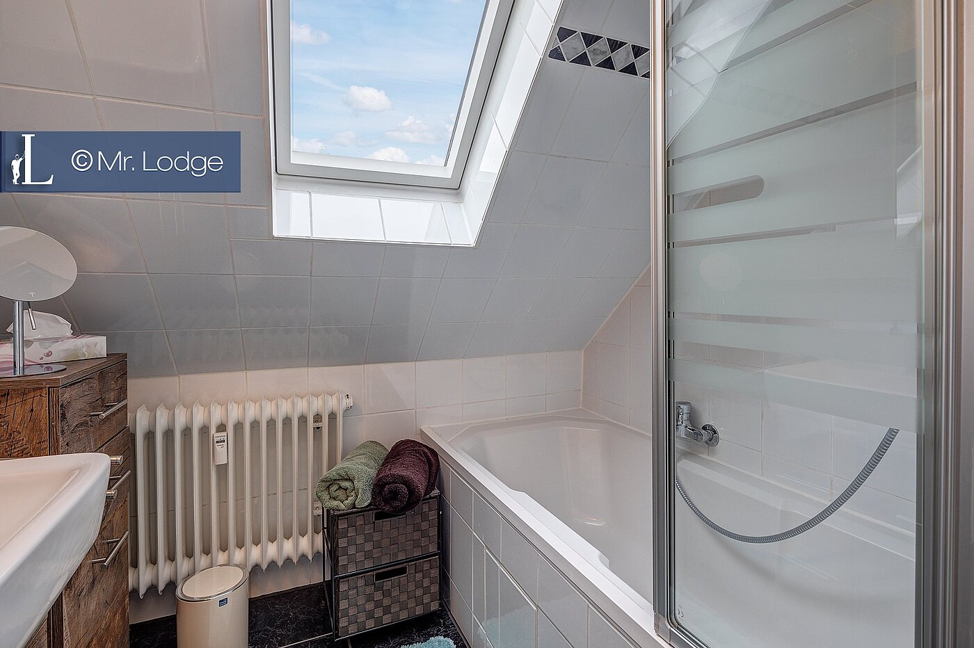 Dachgeschosswohnung mit 3 Zimmern | München-Hasenbergl | 1803D9 | Elegantes Bad...
