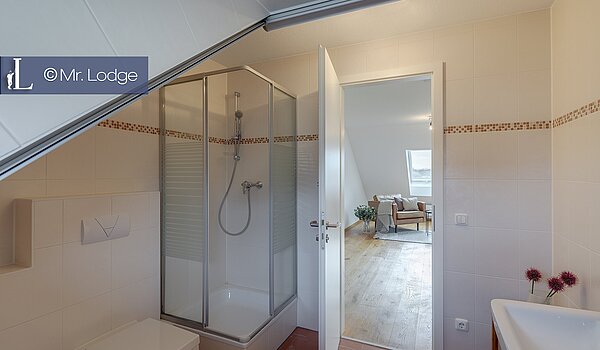 Etagenwohnung mit 5 Zimmern | München-Trudering | 1902ML4