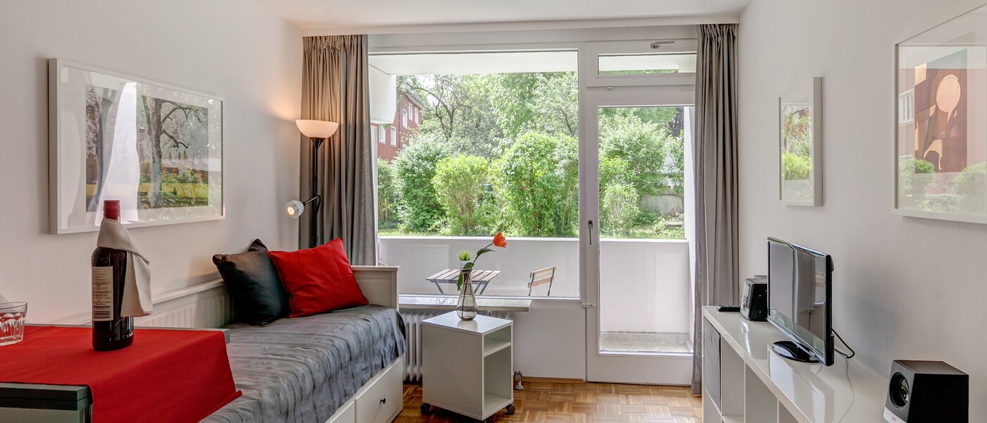 Apartment München Schwabing-Nord (zw. Leopoldstraße & Englischen Garten) 01 Wohnbereich 10010