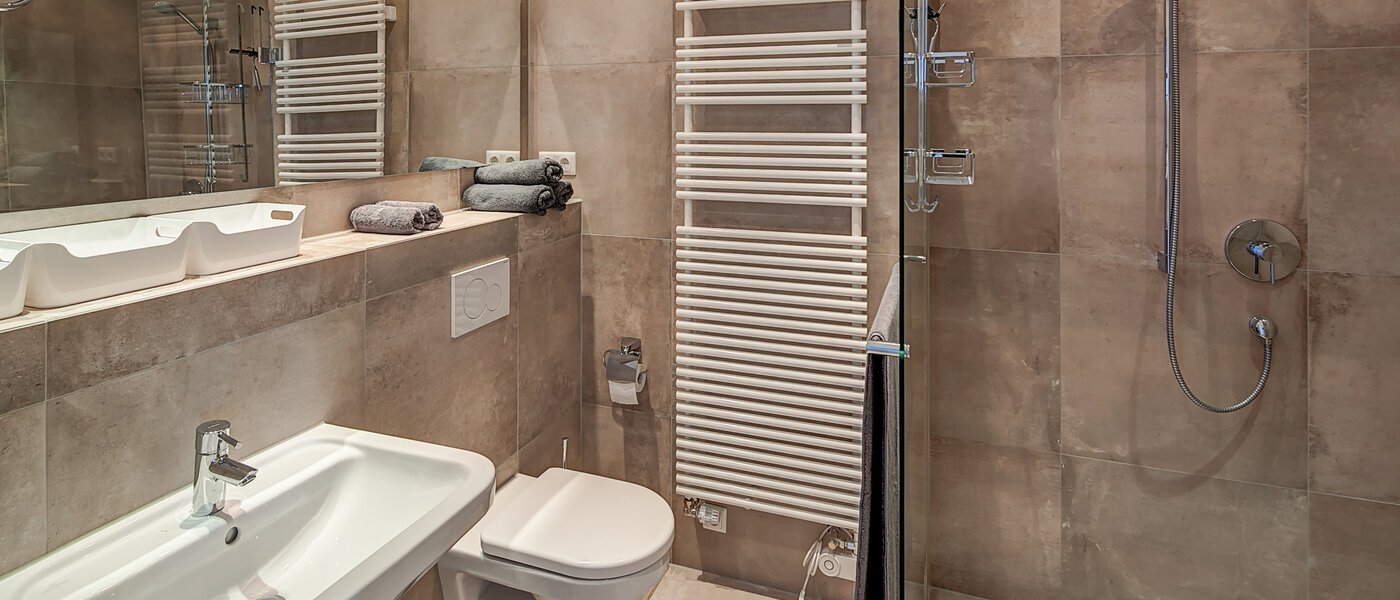 Wohnung München Schwabing-West (rund um den Hohenzollernplatz) 03 Badezimmer 10046