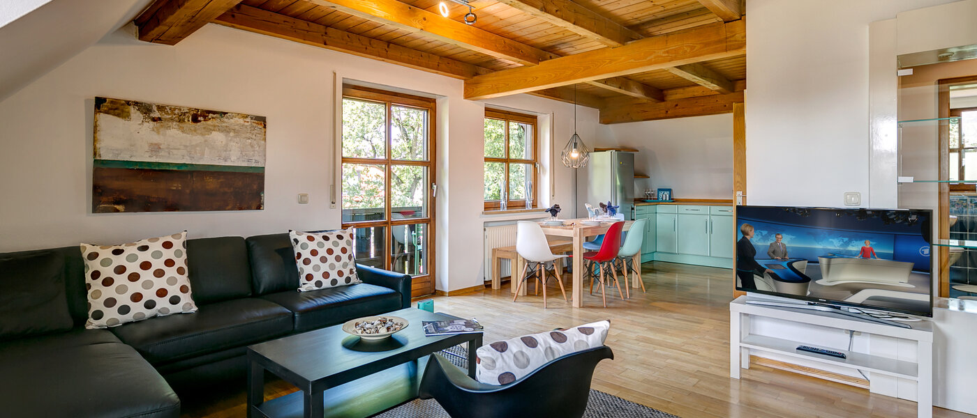 Dachgeschosswohnung München Obermenzing 02 Wohnen 10079