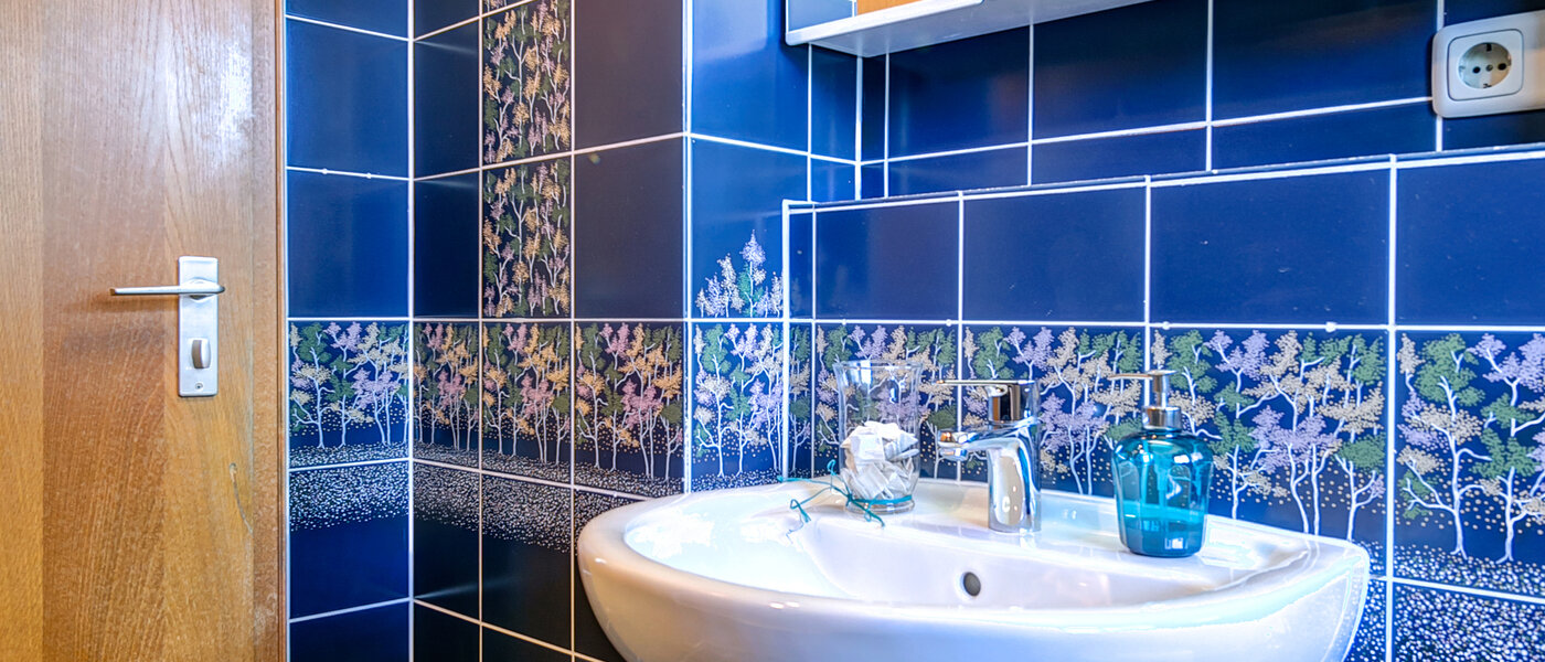 Dachgeschosswohnung München Obermenzing 04 Badezimmer 10079