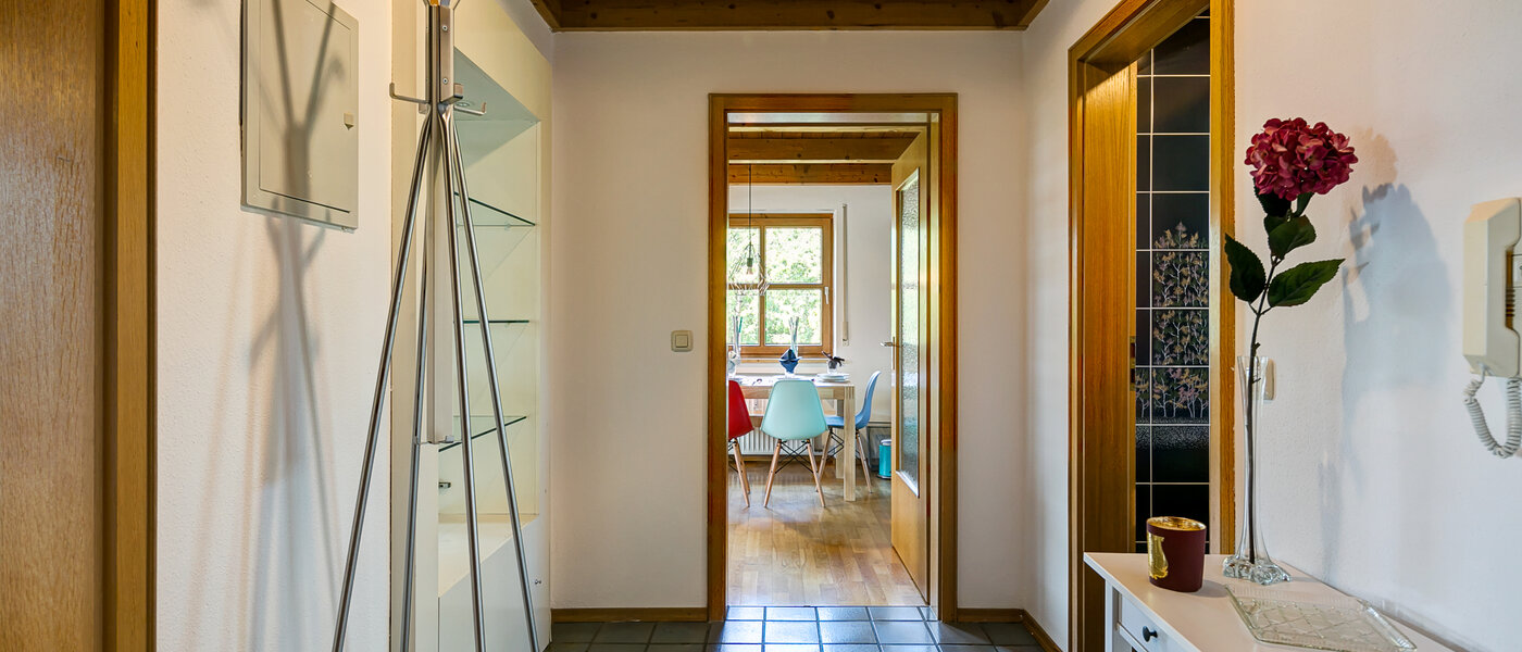 Dachgeschosswohnung München Obermenzing 01 Flur/Gang 10079