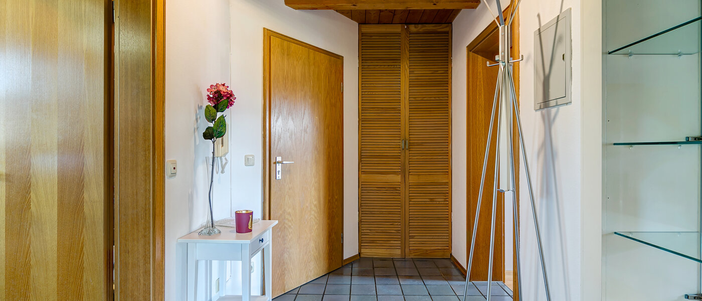 Dachgeschosswohnung München Obermenzing 02 Flur/Gang 10079