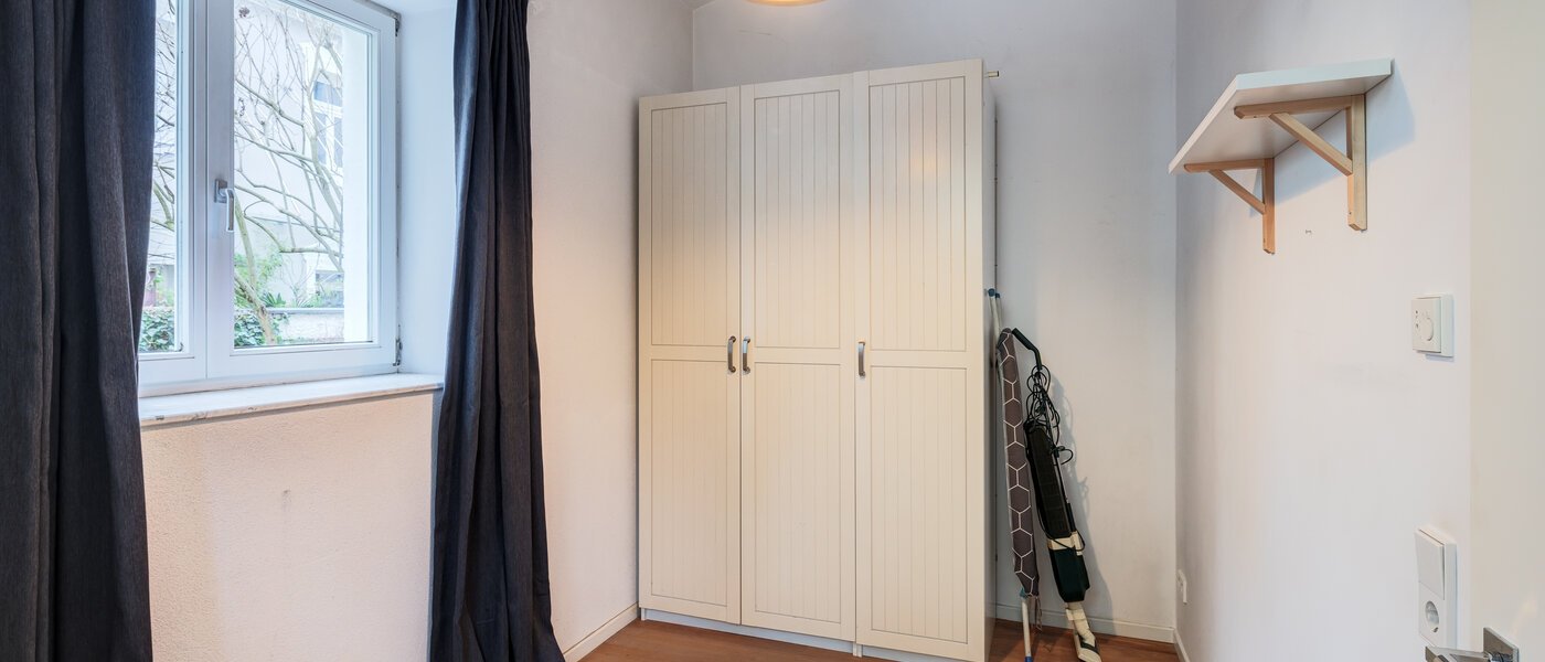 Wohnung München Schlachthofviertel 01 Ankleide 10154