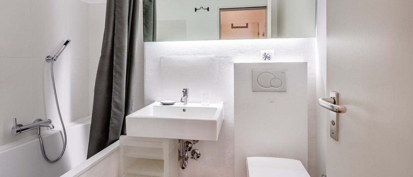 Wohnung München Schwabing-West (rund um den Hohenzollernplatz) 01 Badezimmer 10175