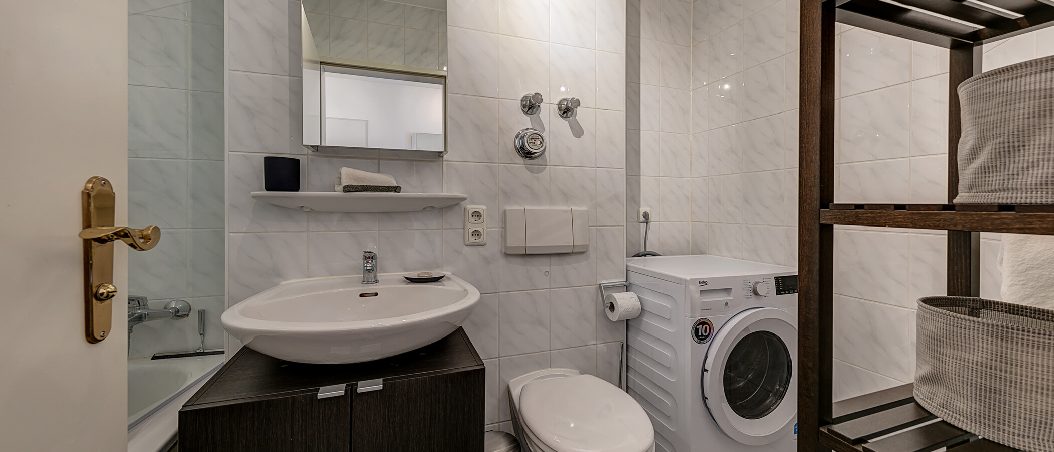 Wohnung Neubiberg 01 Badezimmer 10247