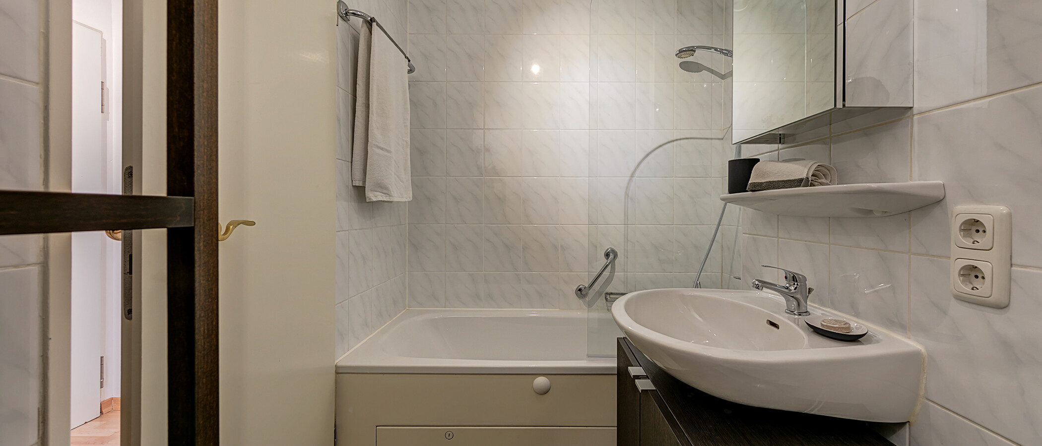 Wohnung Neubiberg 02 Badezimmer 10247