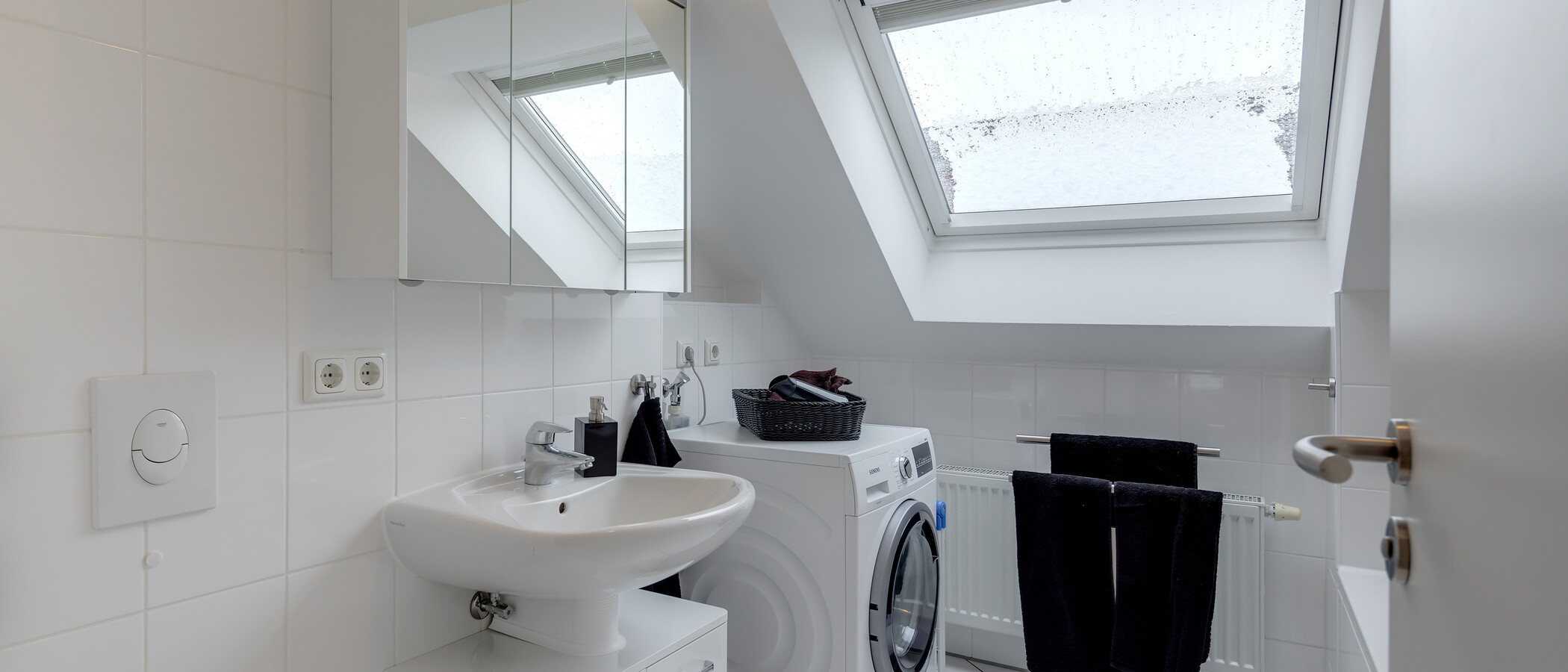 Dachgeschosswohnung München Trudering 01 Badezimmer 10283