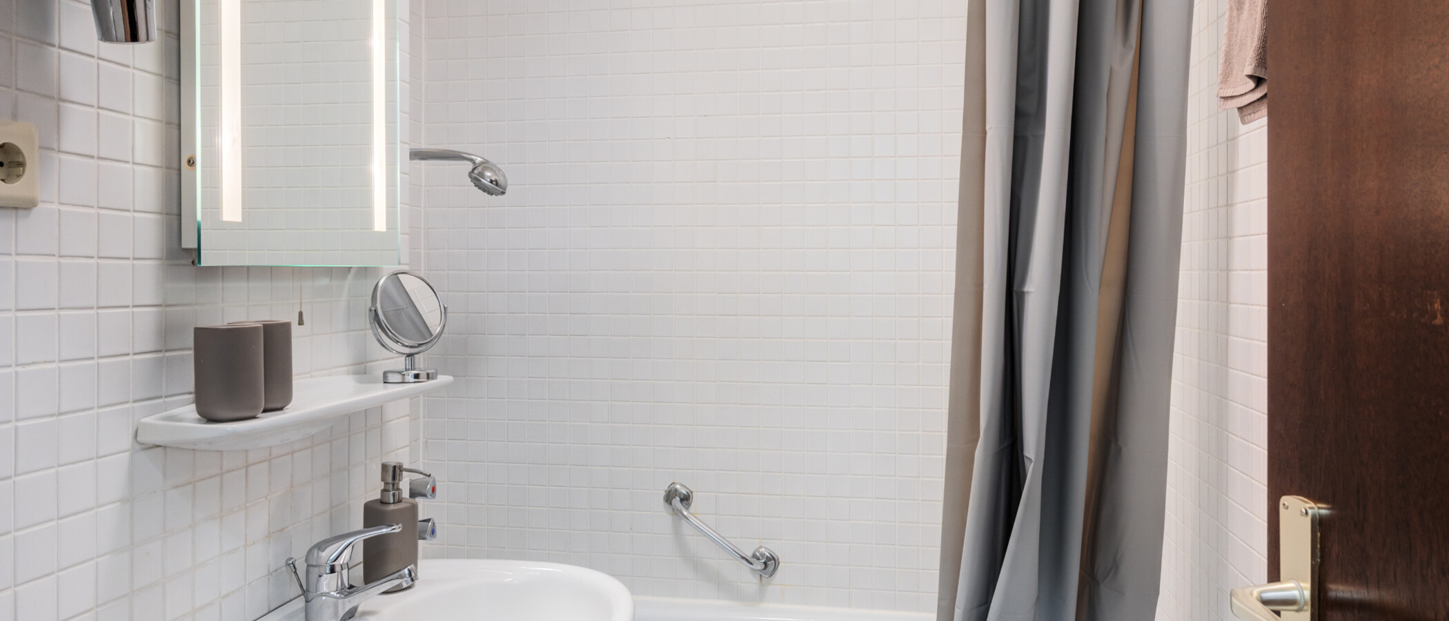 Wohnung München Maxvorstadt - Universitätsviertel 01 Badezimmer 10343