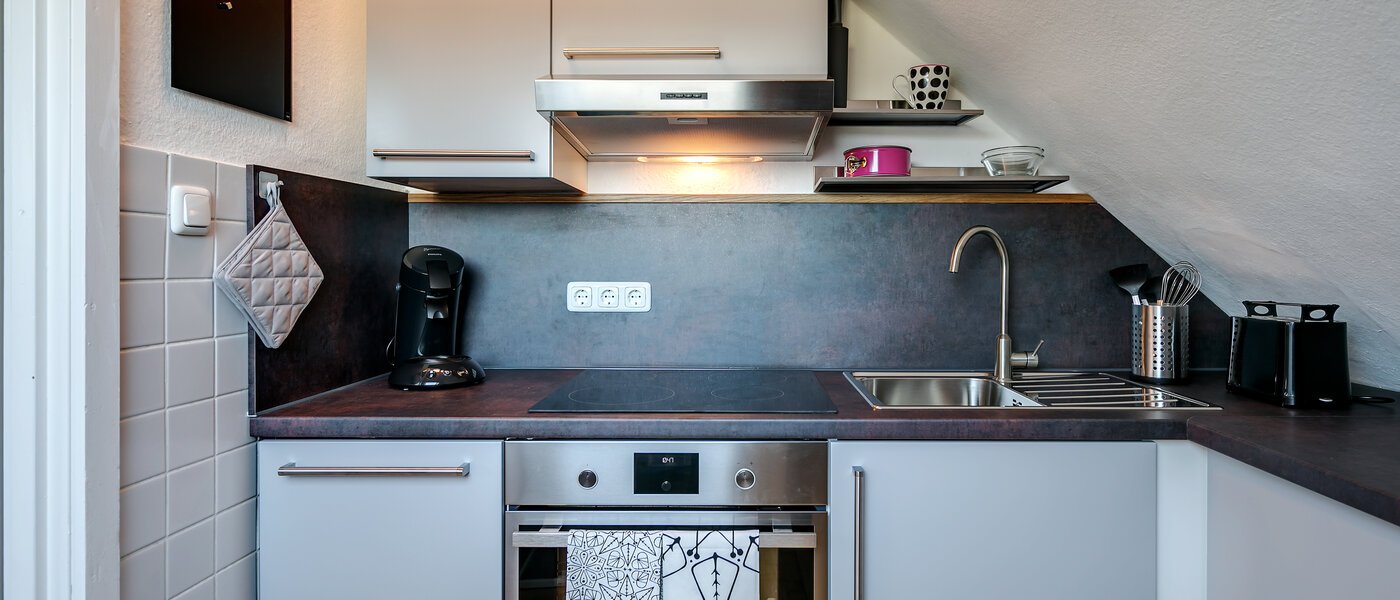 Dachgeschosswohnung München Maxvorstadt - Rund um den Josephplatz 01 Küche 10347