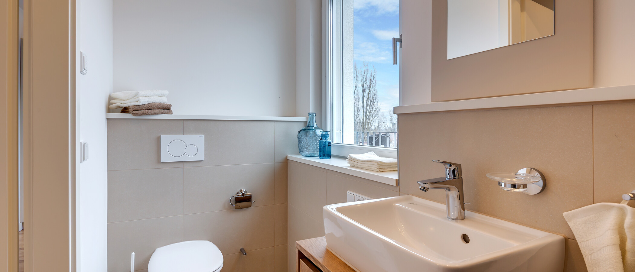 Dachgeschosswohnung München Am Hart 02 2. Badezimmer 10425
