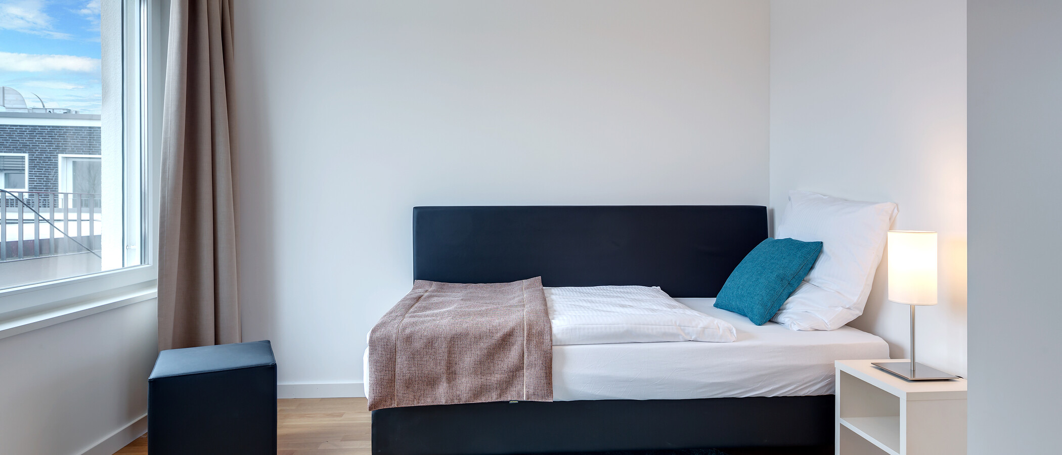 Dachgeschosswohnung München Am Hart 01 3. Schlafen 10425