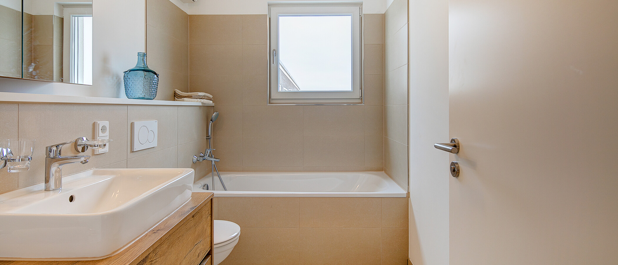 Dachgeschosswohnung München Am Hart 01 Badezimmer 10439