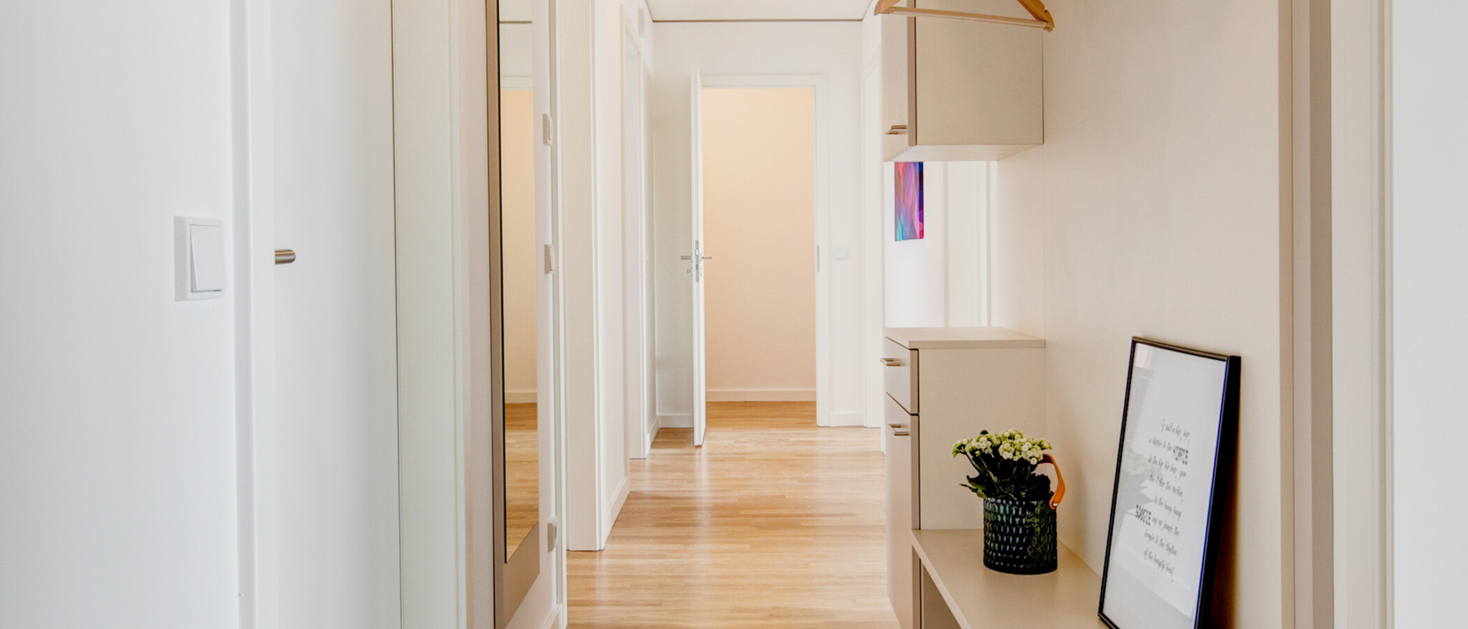 Dachgeschosswohnung München Am Hart 02 Flur/Gang 10439
