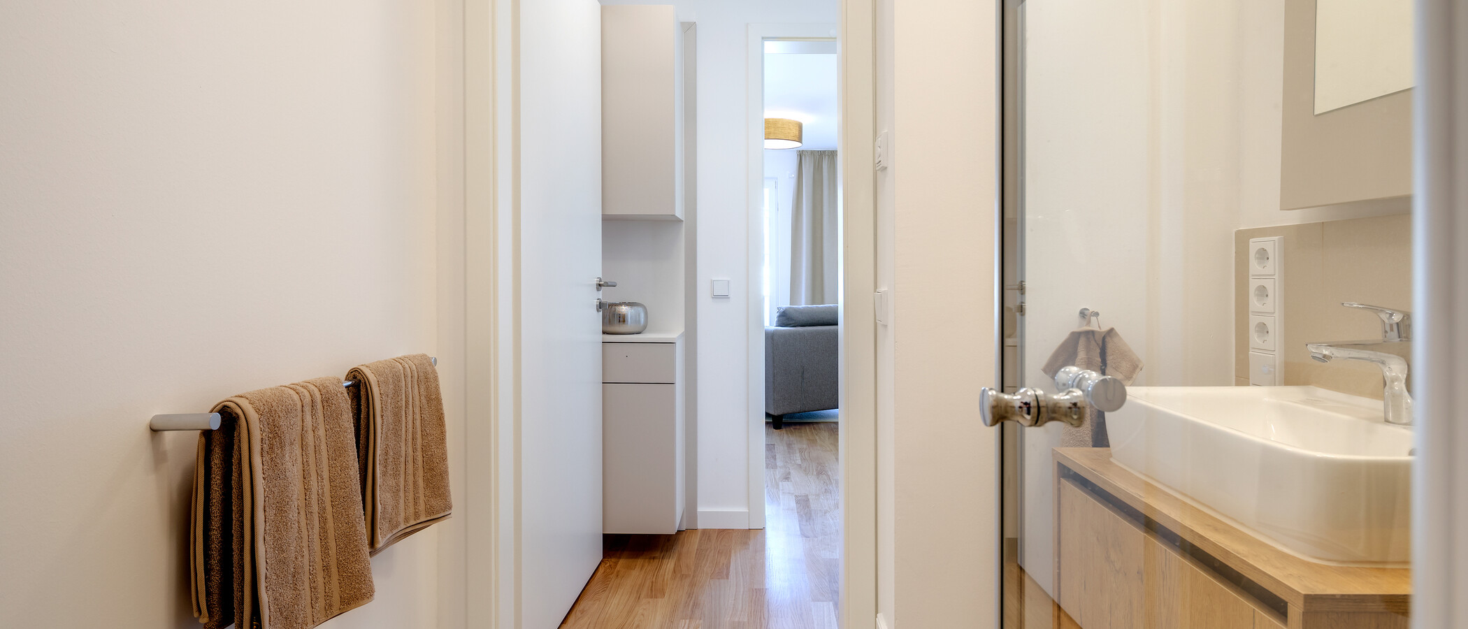Wohnung München Am Hart 03 2. Badezimmer 10529