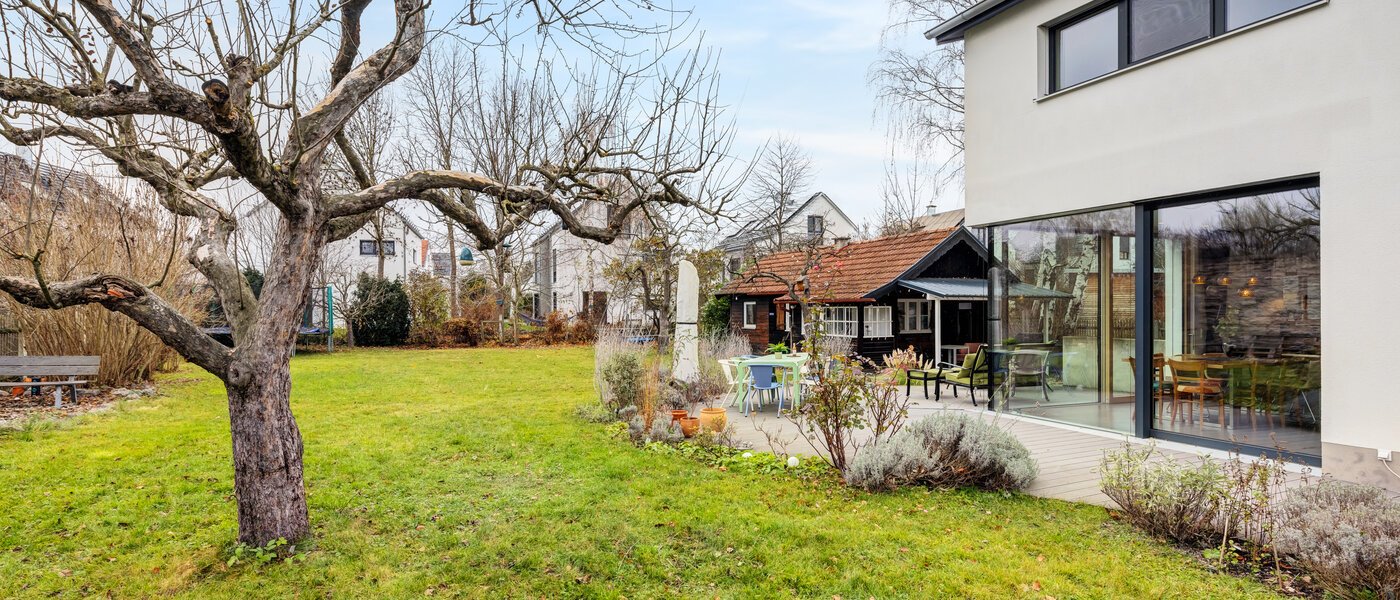 Einfamilienhaus Olching 01 Garten 10562