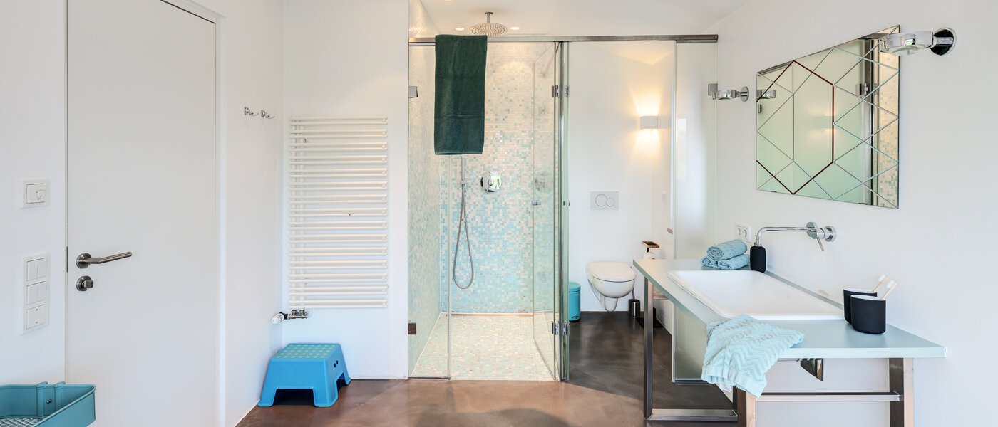 Einfamilienhaus Olching 04 1. Badezimmer 10562