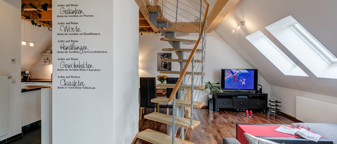 Dachgeschosswohnung München Obersendling 03 Wohnen 10566