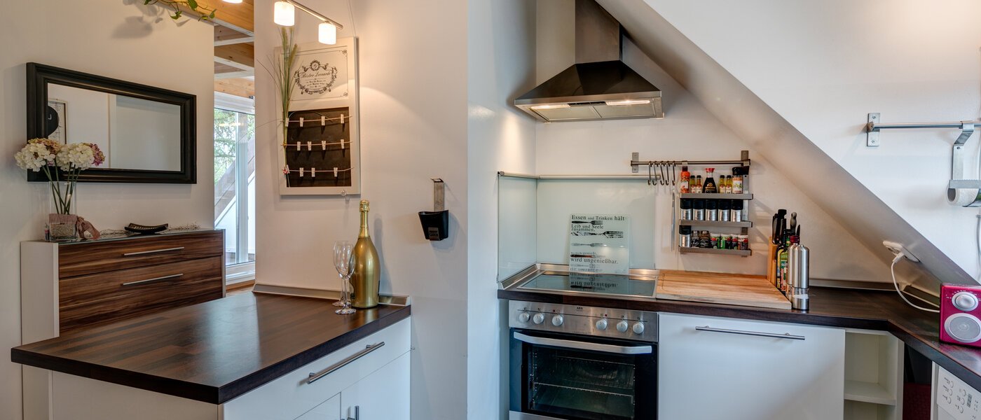Dachgeschosswohnung München Obersendling 01 Küche 10566