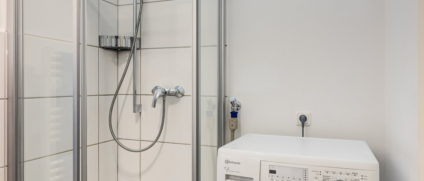 Apartment München Neuhausen 02 Badezimmer 10591