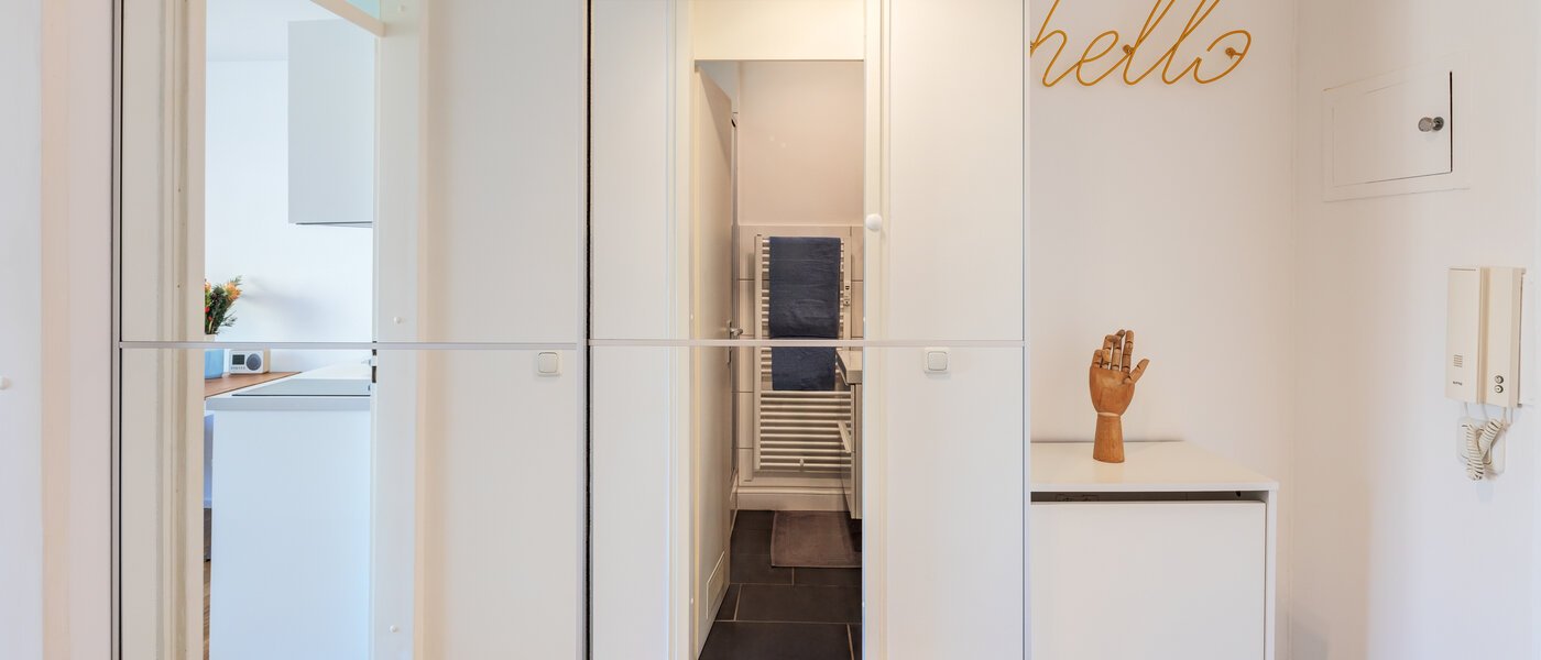 Apartment München Neuhausen 03 Flur/Gang 10591