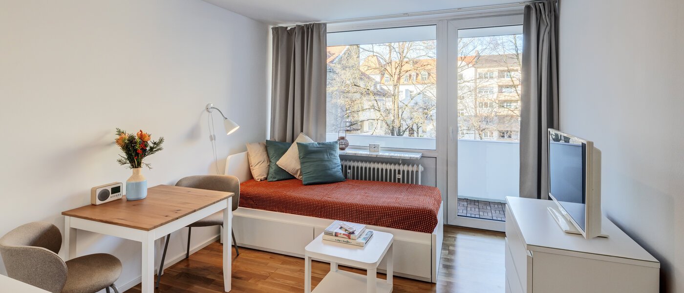 Apartment München Neuhausen 01 Wohnbereich 10591