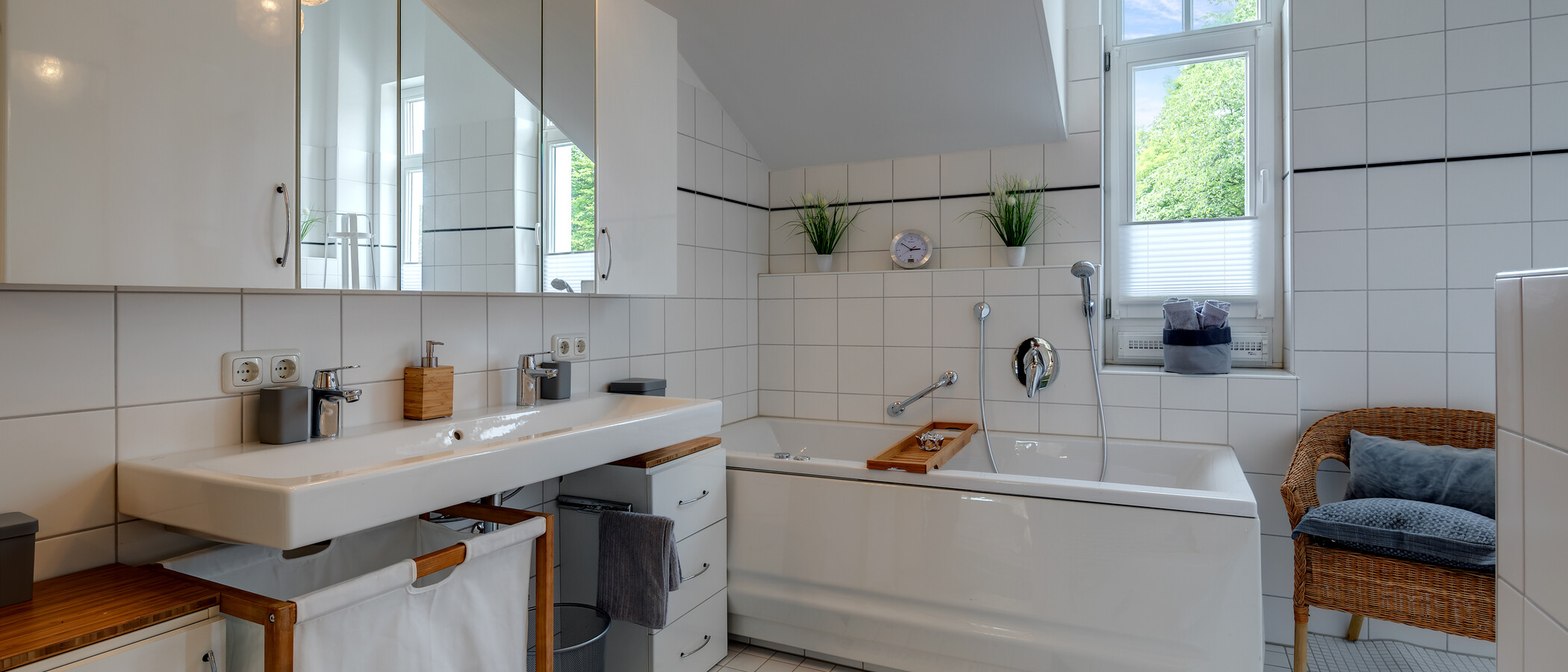 Maisonette-Galerie Wohnung Tutzing 02 Badezimmer 10604